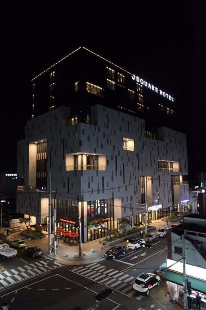 J Square Hotel And Wedding Jinju Zewnętrze zdjęcie